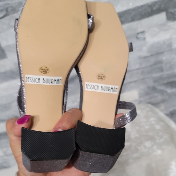NWOT Jessica Buurman Silver Glittery Square  Front Block Heel Strapy Sandals - Picture 6 of 10